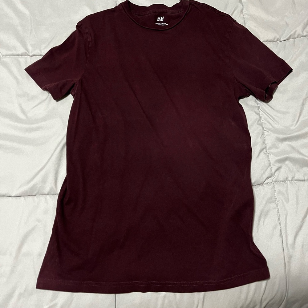 Red h&m shirt